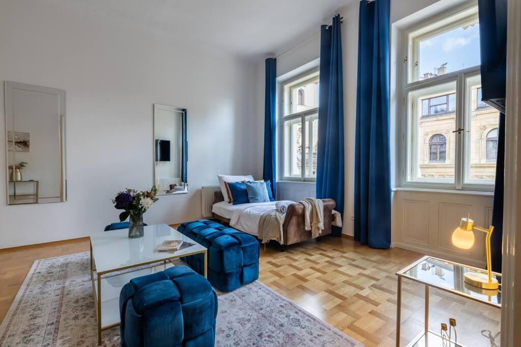 Charming 2Bedroom Old Town Apartment Prag Eksteriør billede