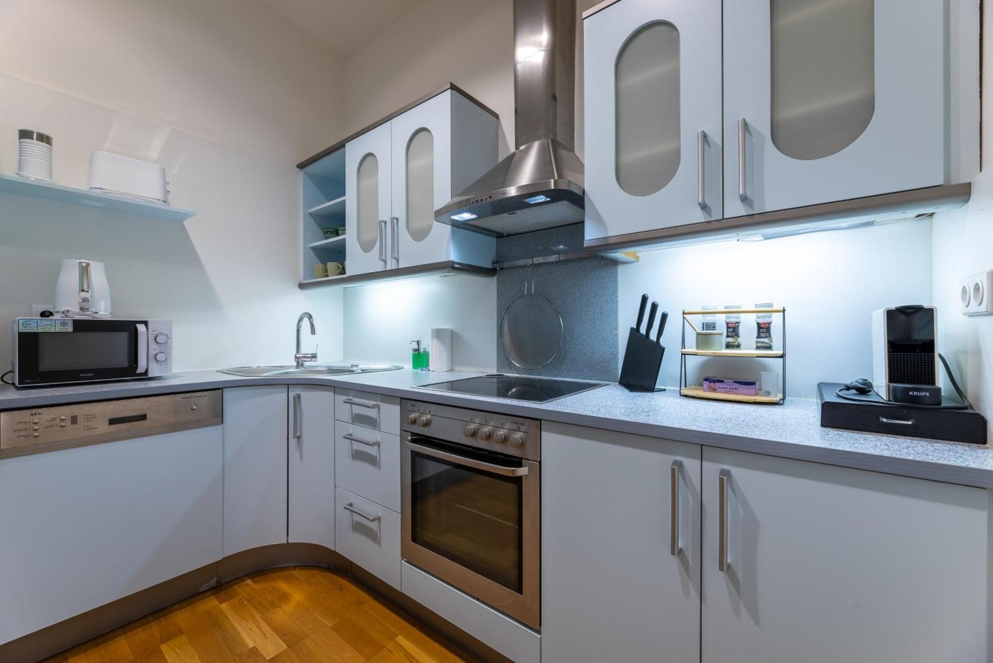 Charming 2Bedroom Old Town Apartment Prag Eksteriør billede